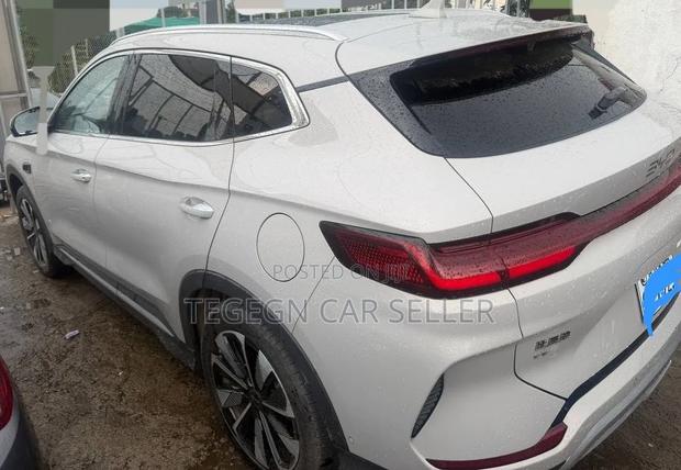 BYD Song Plus 2025 White