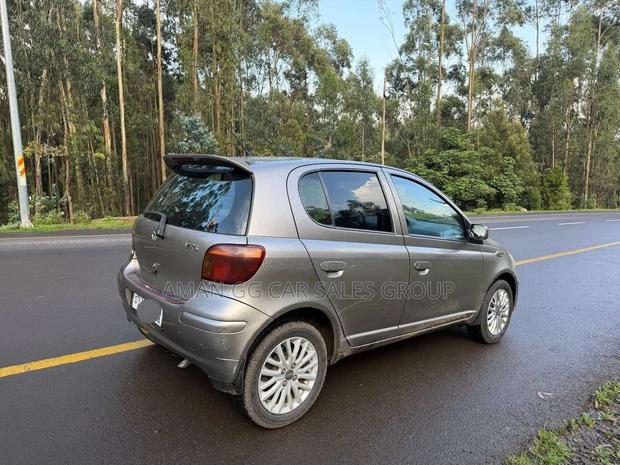 Toyota Yaris 2004 Pearl