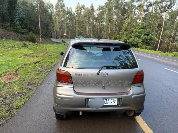 Toyota Yaris 2004 Pearl
