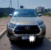 Toyota Hilux 2021 Gold for sale