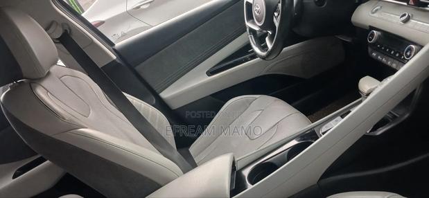 Hyundai Avante 2021 Gray
