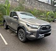 Toyota Hilux 2021 Gray for sale