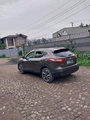 Nissan Qashqai 2017 Beige for sale
