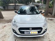 Suzuki Swift 2022 White for sale