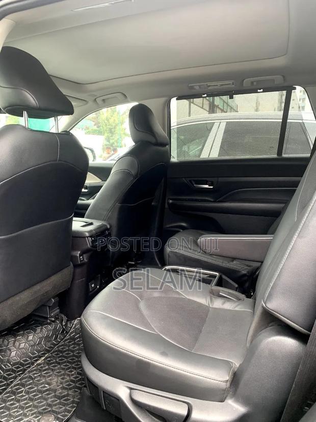 New Toyota Grand Highlander Hybrid 2024 Black