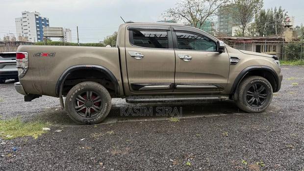 Ford Ranger Wildtrak 2021 Blue