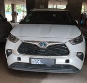 Toyota Highlander 2024 White for sale
