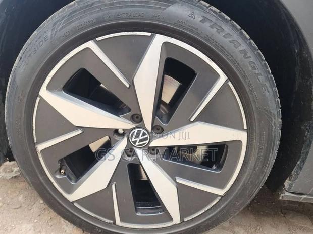 Volkswagen ID.4 Crozz 77 kWh RWD 2022 Ivory