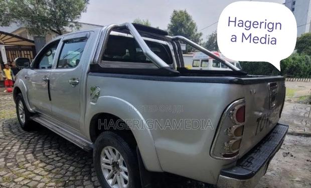 Toyota Hilux 2007 Silver