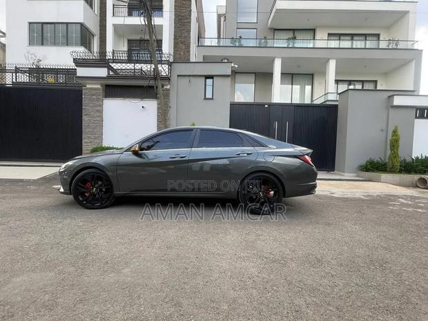 Hyundai Avante 2021 Gray
