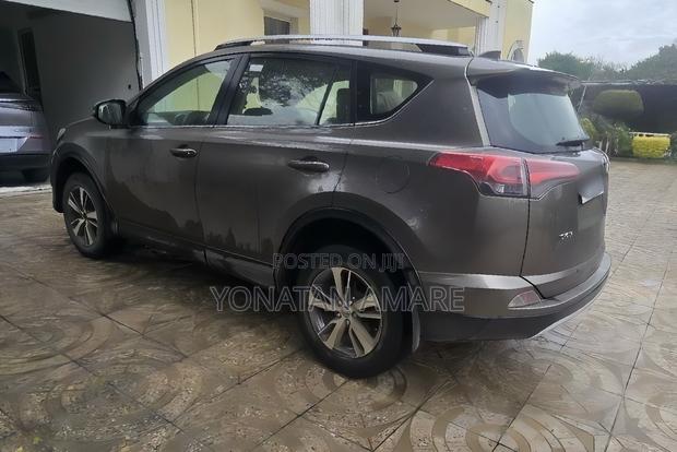 Toyota RAV4 2017