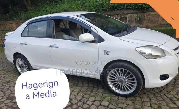 Toyota Yaris 2008 White