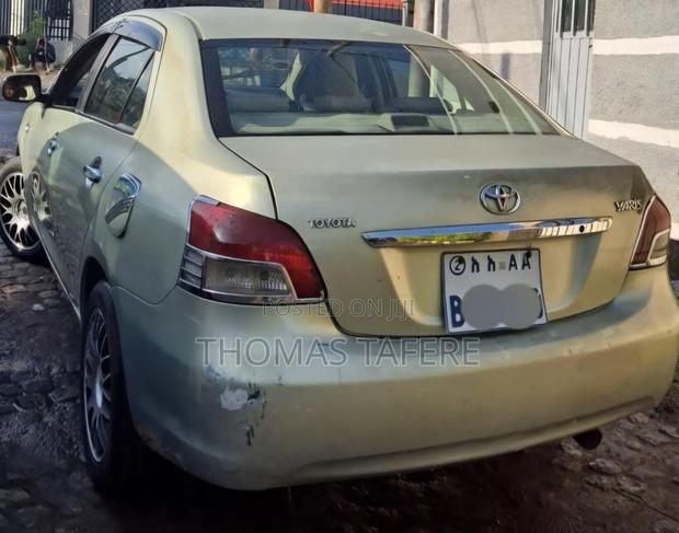 Toyota Yaris 2007 Beige
