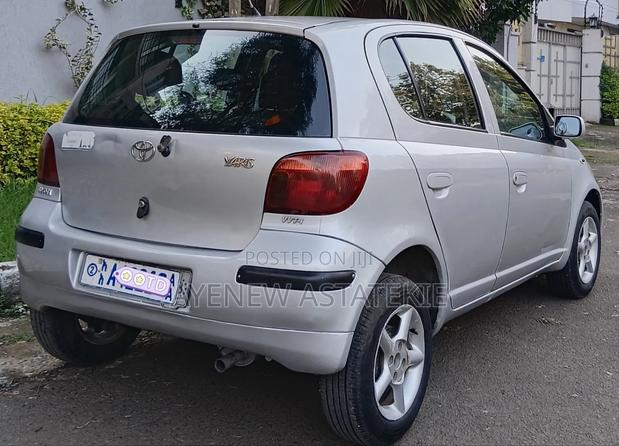 Toyota Yaris 2004 Silver