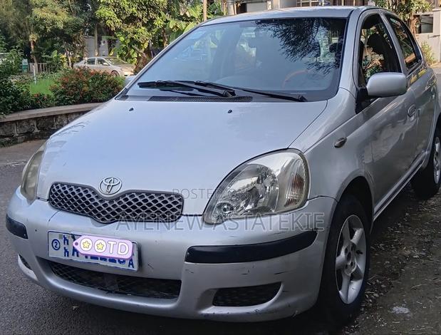 Toyota Yaris 2004 Silver