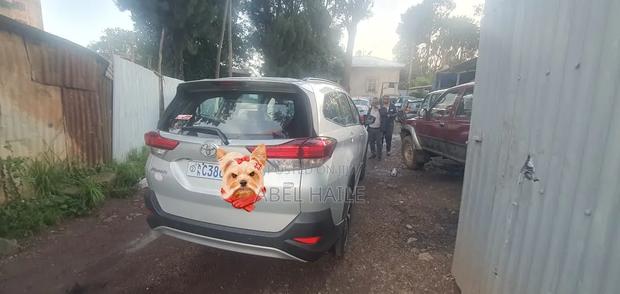 Toyota Rush 2023 Silver