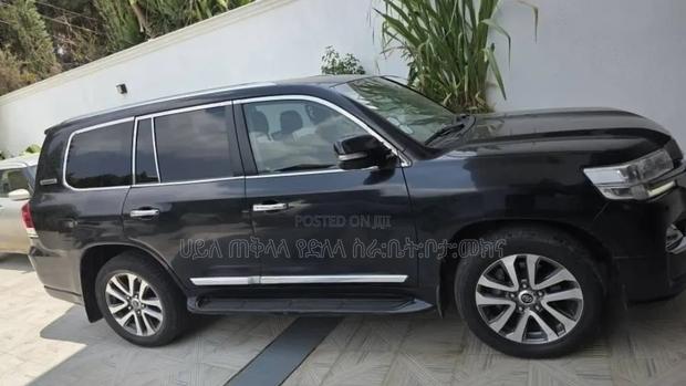 Toyota Land Cruiser 2020 Matt Black