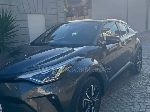 Toyota C-HR 2022 Gray