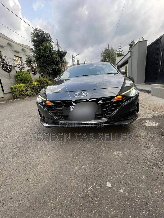 Hyundai Avante 2021 Gray