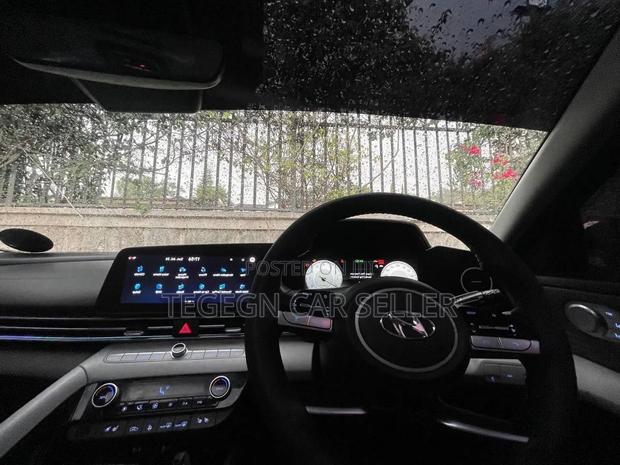 Hyundai Avante 2021 Gray