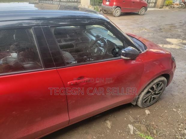 Suzuki Swift 2021 Red