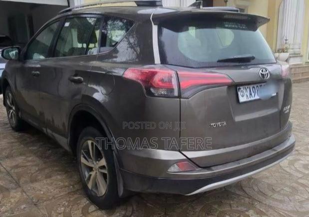 Toyota RAV4 2017