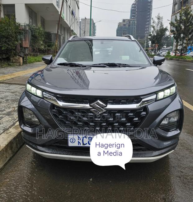 Suzuki Fronx 2025 Gray