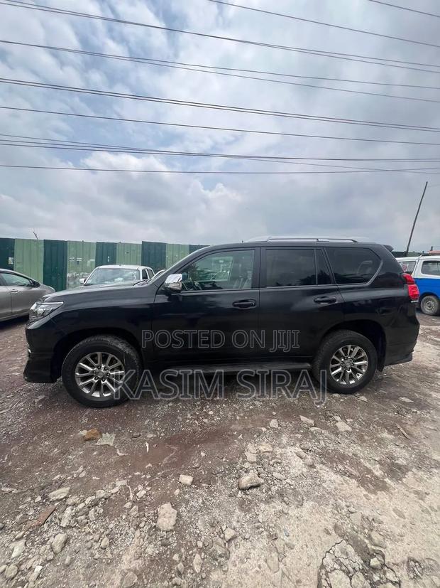Toyota Land Cruiser Prado 2020 Gray