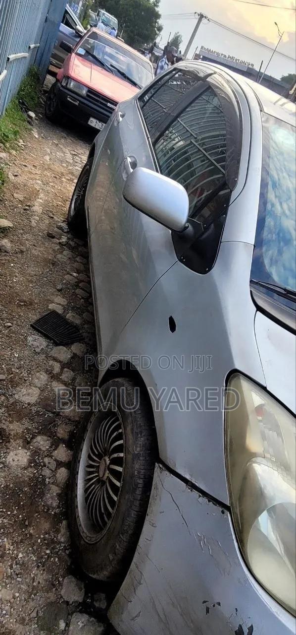 Toyota Yaris 2005 Gray