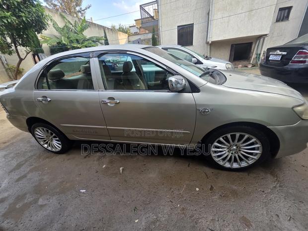 Toyota Corolla 1.4 VVT-i 2006 Gold