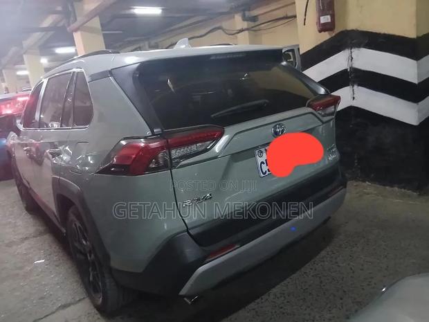 Toyota RAV4 2023 Green