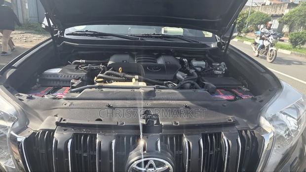 Toyota Land Cruiser Prado 2015 Black
