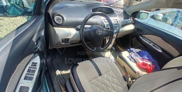 Toyota Belta 2009