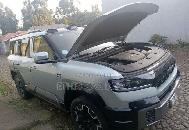 BYD Leopard 8 2.0 Hybrid AWD 2025 Blue