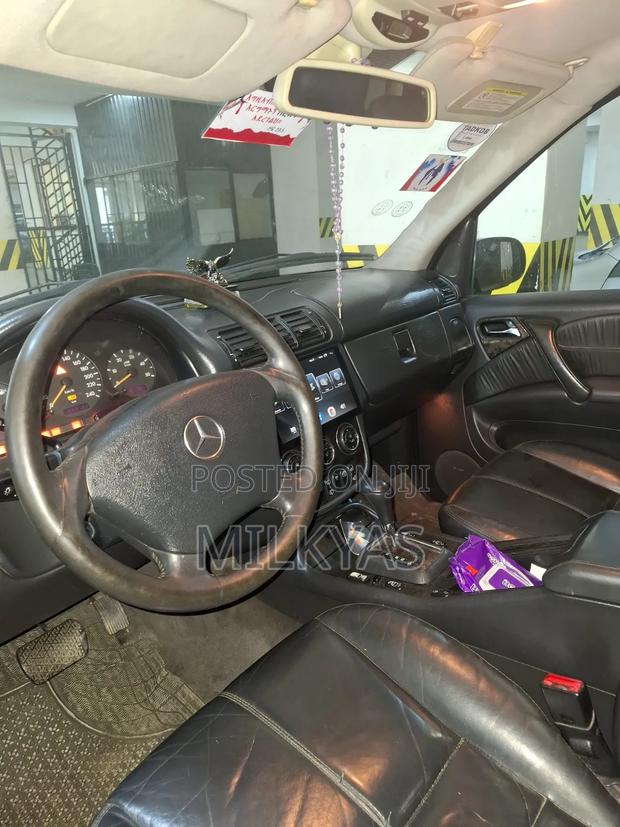 Mercedes-Benz M Class 2005 Black