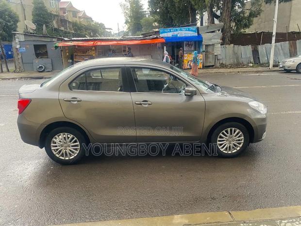 Suzuki Dzire 2024 Gray