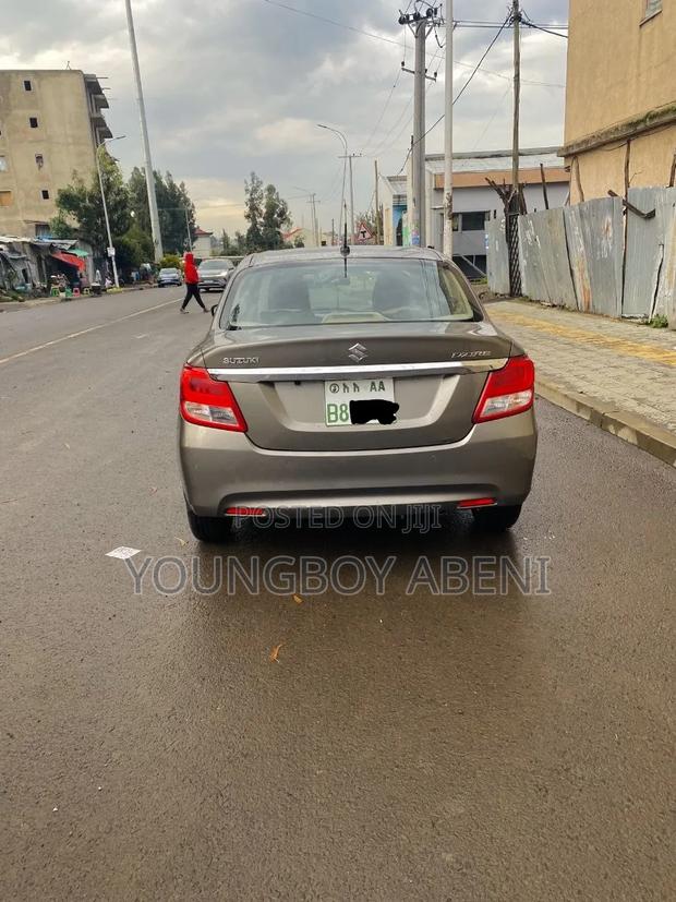 Suzuki Dzire 2024 Gray