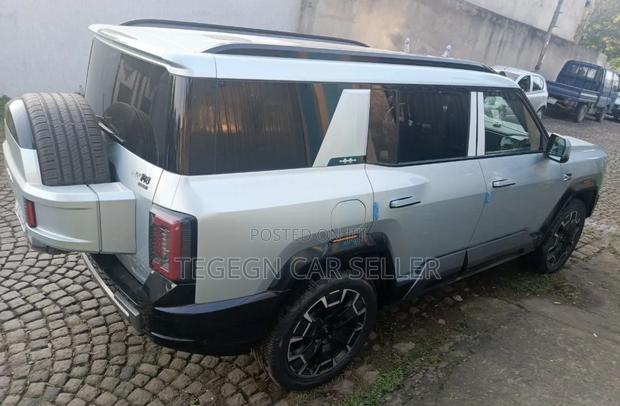 BYD Leopard 8 2.0 Hybrid AWD 2025 Blue