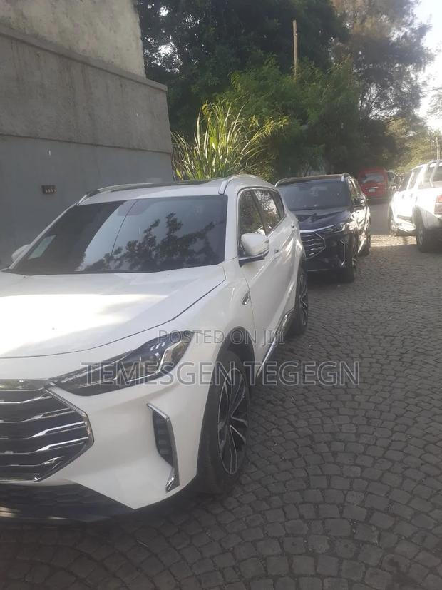 Jetour X70 Plus 2022 White