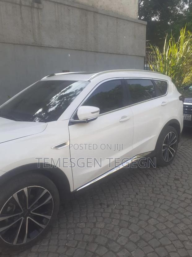 Jetour X70 Plus 2022 White