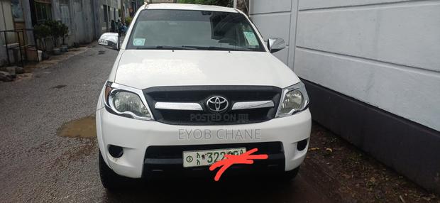 Toyota Hilux 2007 White