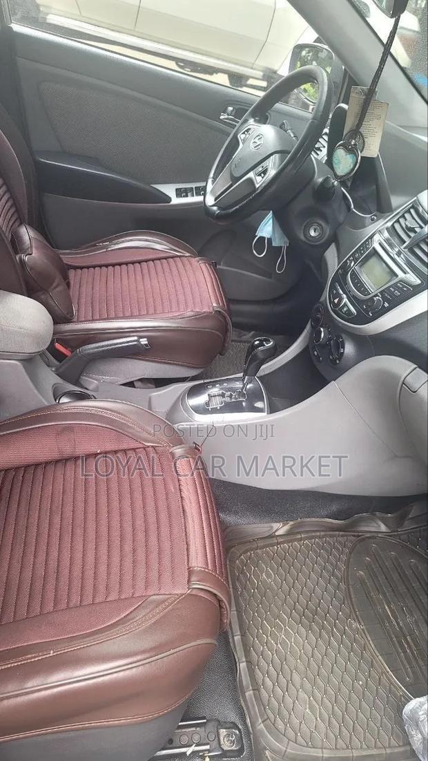 Hyundai Accent 2014 Silver