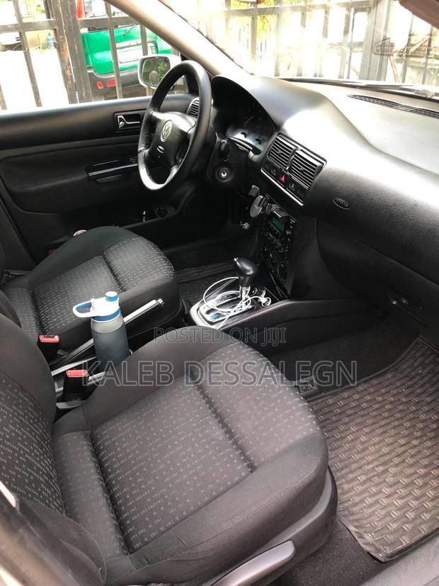 Volkswagen Golf 2004 Silver
