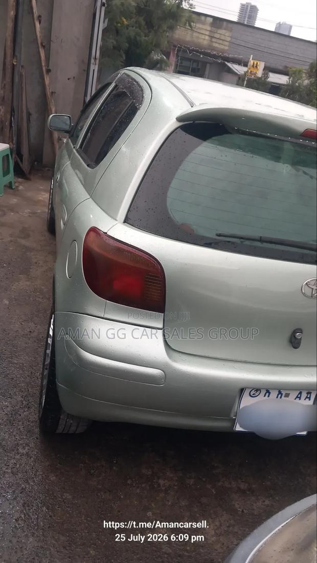 Toyota Vitz 2002 Purple