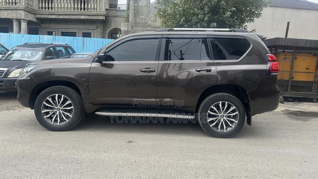 Toyota Land Cruiser Prado 2019 Brown