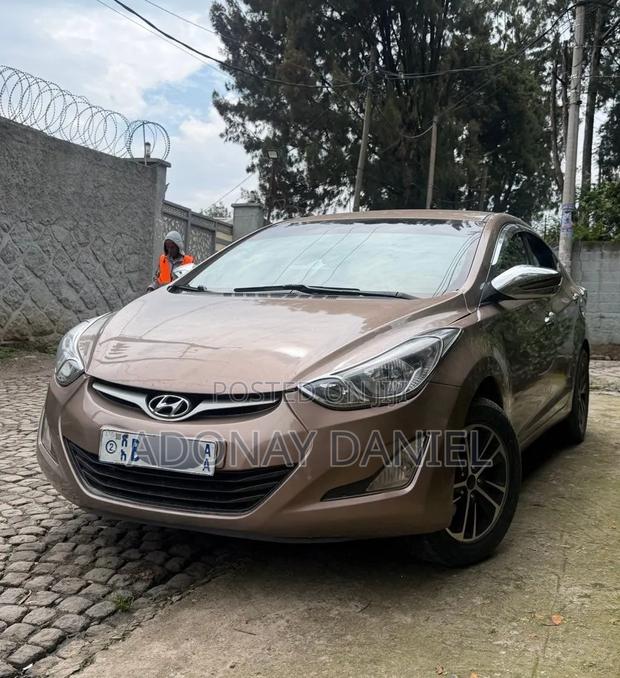 Hyundai Elantra 2015 Brown
