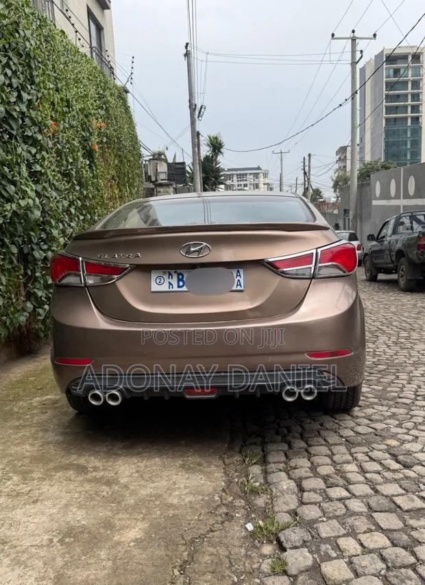 Hyundai Elantra 2015 Brown