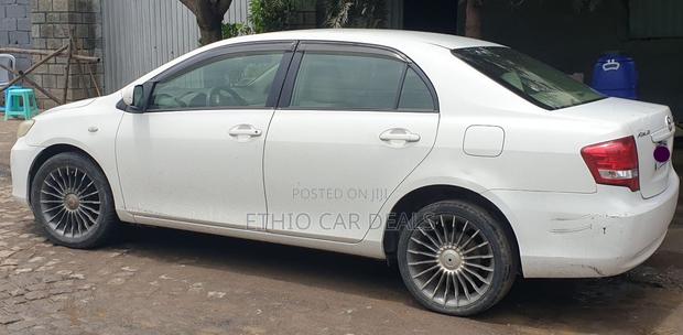 Toyota Axio 2010 White