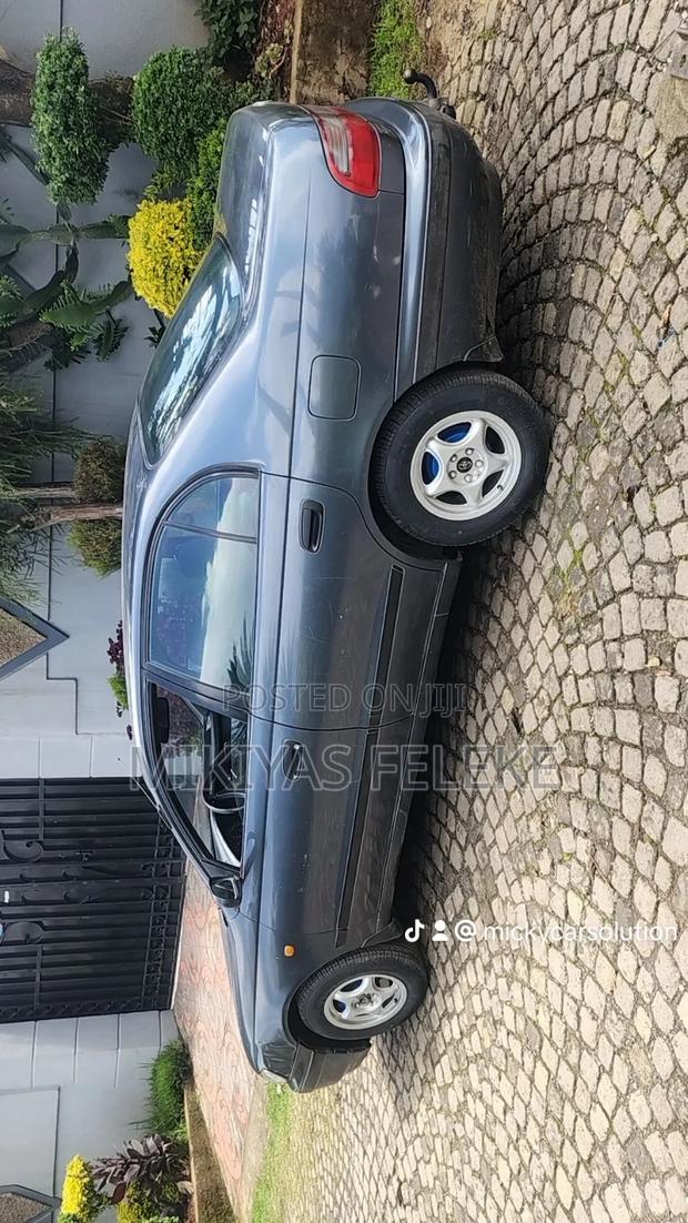 Toyota Carina E 1993 Blue