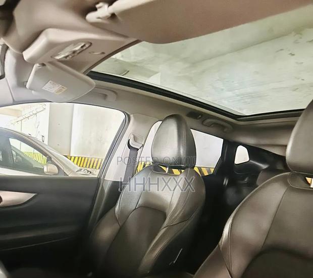 Nissan Qashqai 2018 Burgundy